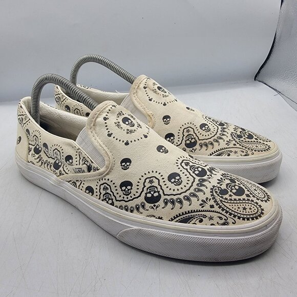 Vans Classic Slip On Skull Bandanna Mens 9 White Low Top Canvas Sneaker - Picture 1 of 13